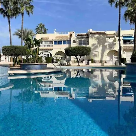 Apartment Palm Paradise Retreat: 2bedroom With Pool View
