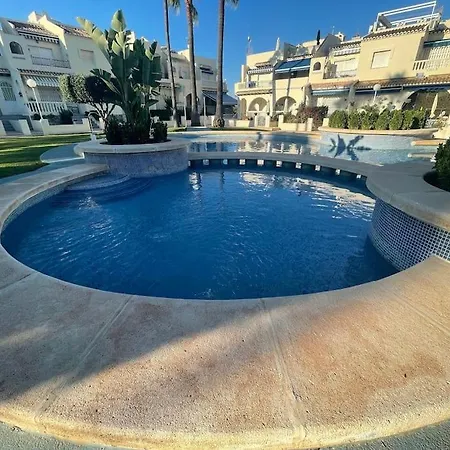 Palm Paradise Retreat: 2bedroom With Pool View * Ciudad Quesada